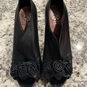 Vince Camuto black pumps
